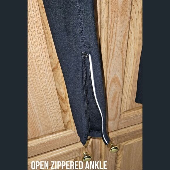 NIKE Women's Black Athletic Running Leggings Size M With Dri-Fit - Picture 6 of 15